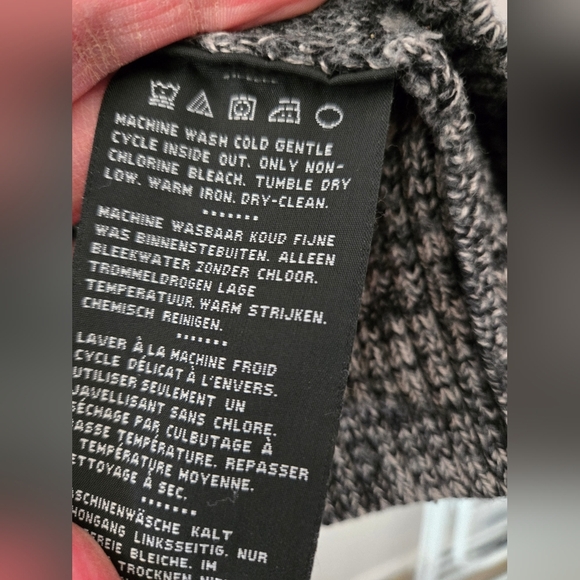 HARLEY DAVIDSON Men's Wool Sweater with half zip, Logo back and sleeve.  Size M - Picture 7 of 11